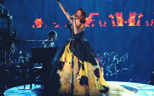 photo 3 in Rihanna gallery [id362585] 2011-02-22 00:00:00