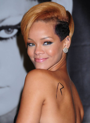 photo 18 in Rihanna gallery [id213682] 2009-11-27 00:00:00