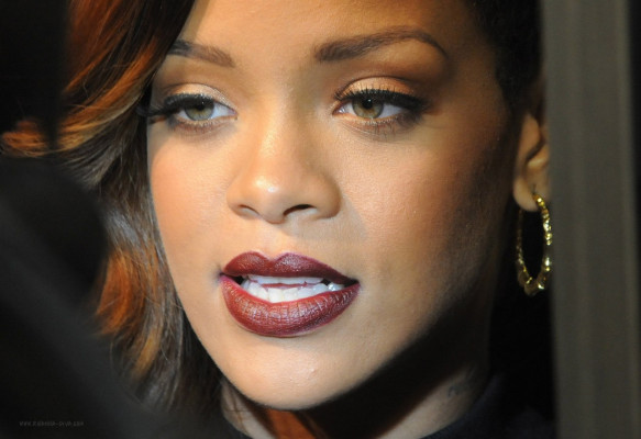 photo 3 in Rihanna gallery [id613717] 2013-03-16 00:00:00