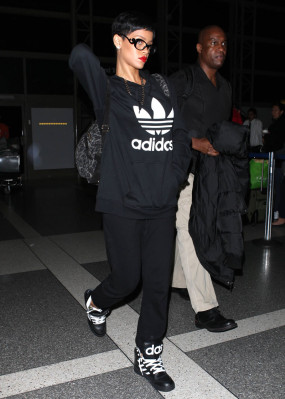 photo 10 in Rihanna gallery [id591218] 2012-12-17 00:00:00