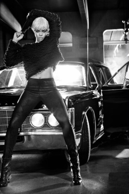 photo 20 in Rihanna gallery [id419360] 2011-09-14 00:00:00