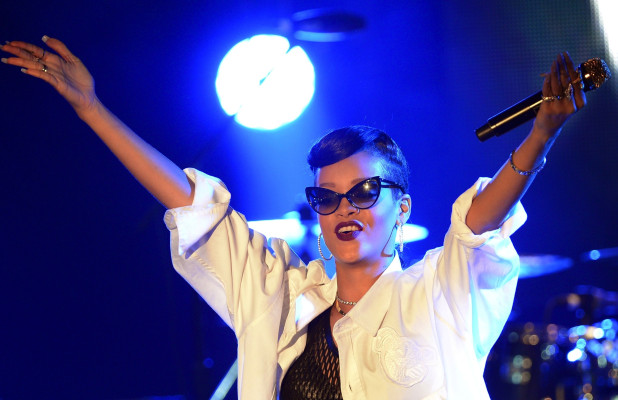 photo 13 in Rihanna gallery [id584594] 2012-11-22 00:00:00