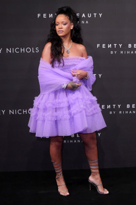 Rihanna – Fenty Beauty Launch Party in London 