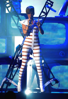 photo 29 in Rihanna gallery [id414718] 2011-08-24 00:00:00
