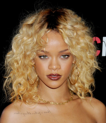 photo 11 in Rihanna gallery [id464225] 2012-02-15 00:00:00