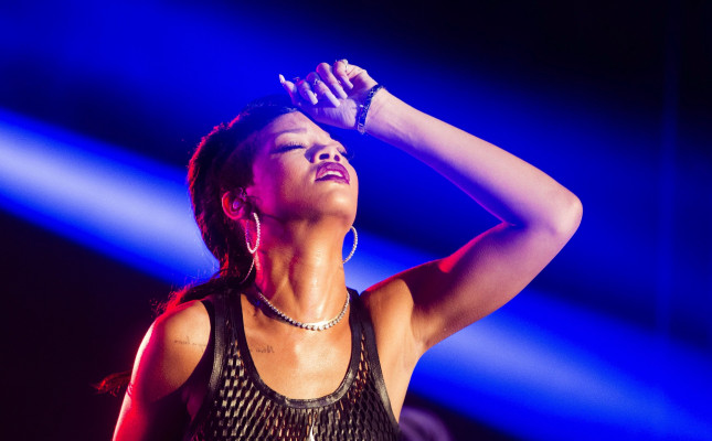 photo 8 in Rihanna gallery [id584599] 2012-11-22 00:00:00
