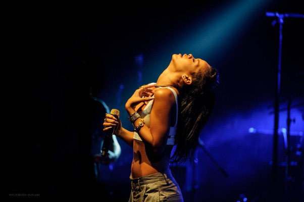 photo 15 in Rihanna gallery [id583811] 2012-11-20 00:00:00