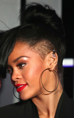 photo 16 in Rihanna gallery [id495728] 2012-04-11 00:00:00