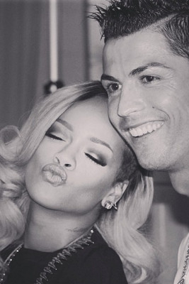 photo 26 in Rihanna gallery [id640187] 2013-06-06 00:00:00