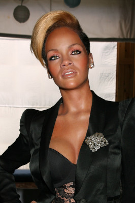 photo 14 in Rihanna gallery [id436946] 2011-11-17 00:00:00