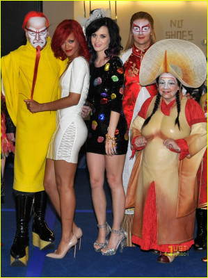 photo 26 in Rihanna gallery [id311409] 2010-11-09 00:00:00