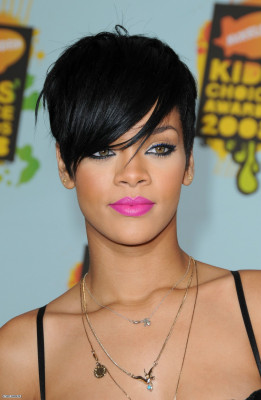 photo 24 in Rihanna gallery [id363357] 2011-02-24 00:00:00