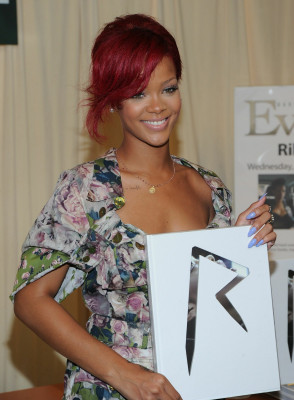 Rihanna pic #349774