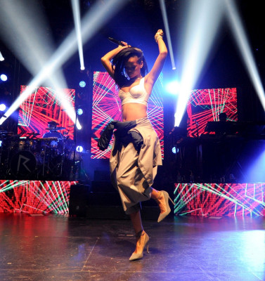 photo 10 in Rihanna gallery [id584073] 2012-11-20 00:00:00