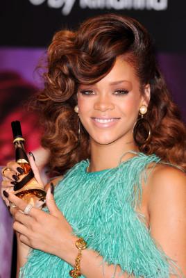 photo 3 in Rihanna gallery [id414161] 2011-08-22 00:00:00