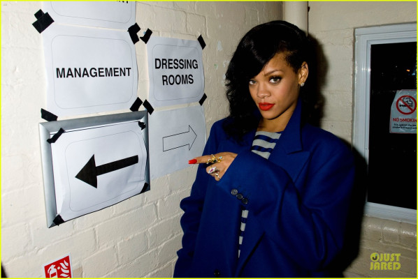 photo 20 in Rihanna gallery [id587140] 2012-11-30 00:00:00