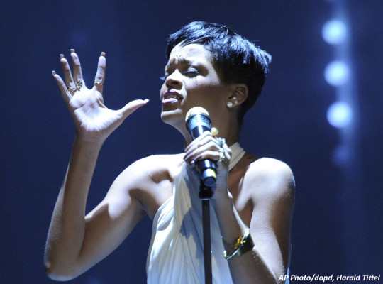 photo 24 in Rihanna gallery [id594672] 2013-01-09 00:00:00