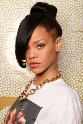 photo 21 in Rihanna gallery [id495602] 2012-04-11 00:00:00