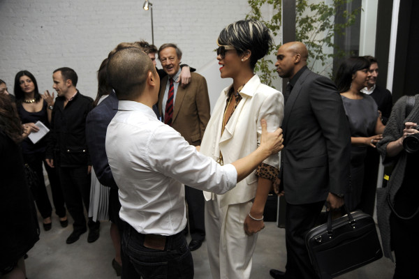 photo 23 in Rihanna gallery [id432741] 2011-11-07 00:00:00