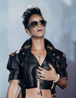 photo 16 in Rihanna gallery [id551485] 2012-08-23 00:00:00