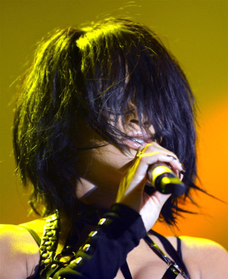 photo 24 in Rihanna gallery [id427850] 2011-10-11 00:00:00