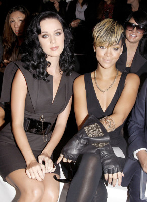 photo 5 in Rihanna gallery [id432714] 2011-11-07 00:00:00