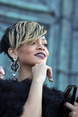 photo 4 in Rihanna gallery [id441522] 2011-11-30 00:00:00