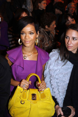 photo 3 in Rihanna gallery [id441523] 2011-11-30 00:00:00