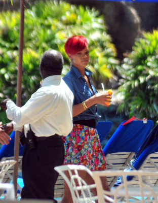 photo 28 in Rihanna gallery [id614274] 2013-03-17 00:00:00