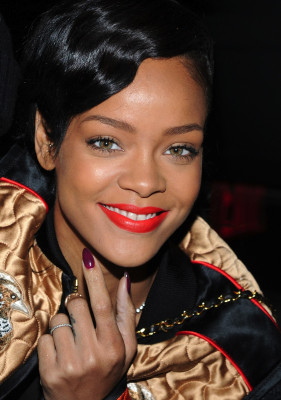 photo 24 in Rihanna gallery [id581323] 2012-11-13 00:00:00
