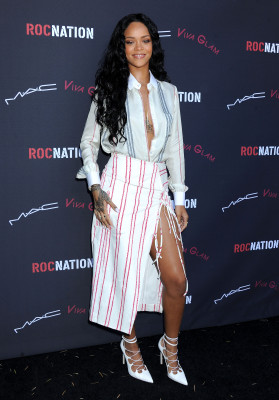 photo 11 in Rihanna gallery [id695763] 2014-01-30 00:00:00