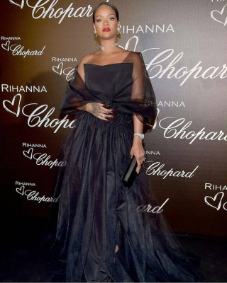 photo 6 in Rihanna gallery [id1282150] 2020-11-17 00:00:00