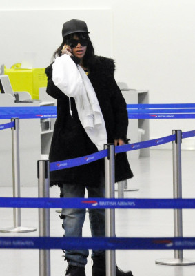photo 17 in Rihanna gallery [id720631] 2014-04-16 00:00:00