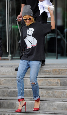 photo 9 in Rihanna gallery [id643594] 2013-06-23 00:00:00