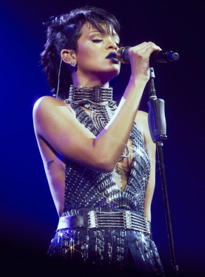 photo 11 in Rihanna gallery [id784128] 2015-01-06 00:00:00