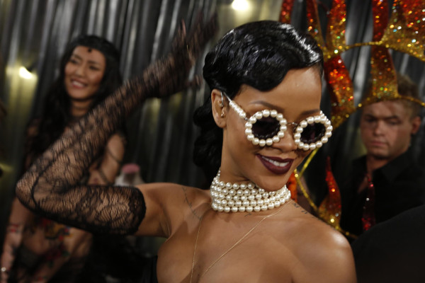 photo 12 in Rihanna gallery [id580587] 2012-11-12 00:00:00