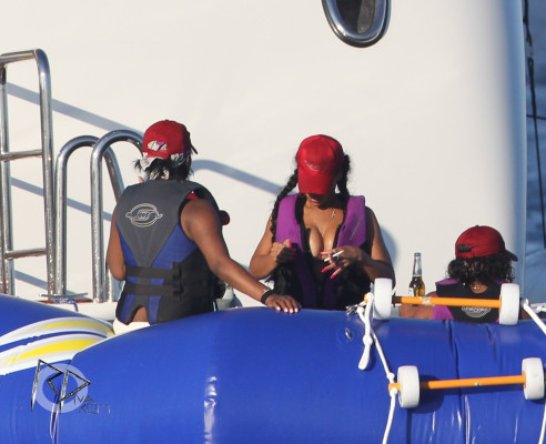 photo 29 in Rihanna gallery [id576484] 2012-11-05 00:00:00