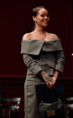 photo 7 in Rihanna gallery [id944693] 2017-03-04 00:00:00