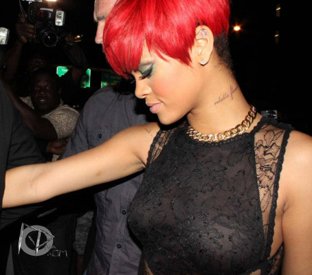 photo 9 in Rihanna gallery [id427443] 2011-10-11 00:00:00