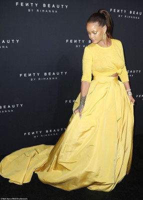 photo 16 in Rihanna gallery [id993838] 2017-09-10 00:00:00