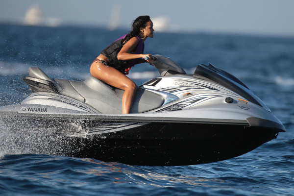 photo 20 in Rihanna gallery [id565798] 2012-10-01 00:00:00