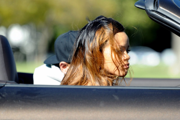 photo 14 in Rihanna gallery [id625277] 2013-04-14 00:00:00