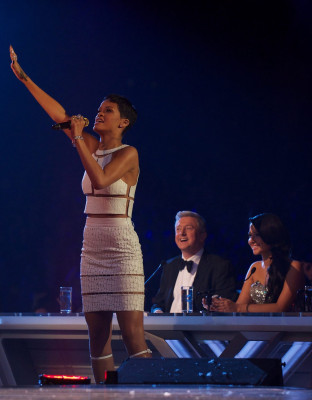 photo 11 in Rihanna gallery [id591065] 2012-12-16 00:00:00