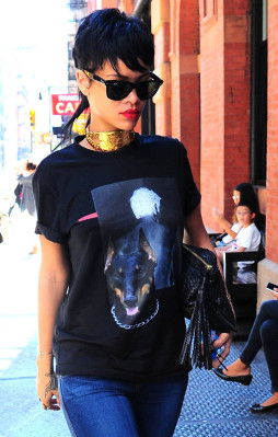 photo 19 in Rihanna gallery [id662802] 2013-09-10 00:00:00