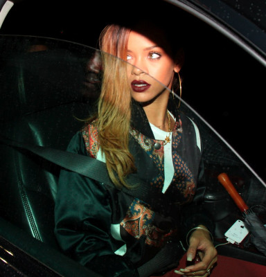 photo 22 in Rihanna gallery [id602846] 2013-02-04 00:00:00