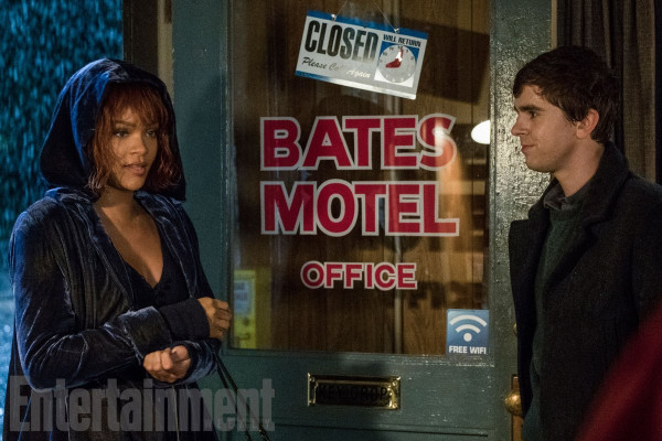 Rihanna - Bates Motel - Movie Stils