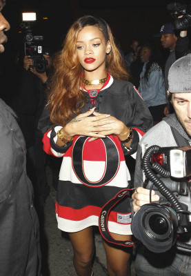 photo 16 in Rihanna gallery [id624744] 2013-04-14 00:00:00