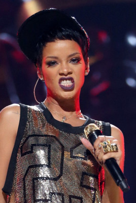 photo 20 in Rihanna gallery [id564026] 2012-09-27 00:00:00