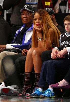 photo 21 in Rihanna gallery [id632370] 2013-05-09 00:00:00