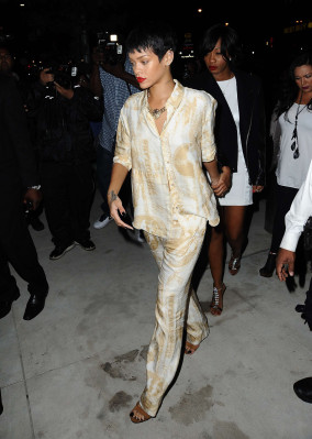 photo 11 in Rihanna gallery [id567699] 2012-10-07 00:00:00